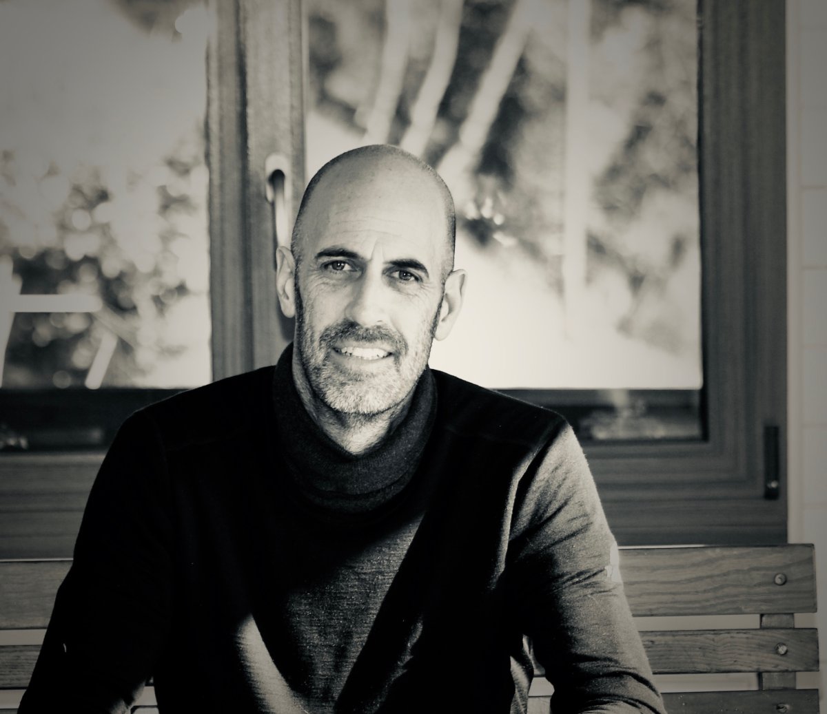 Nicolas Berthold Portrait de Nicolas Berthold, physiothérapeute, auteur et instructeur en méditation.